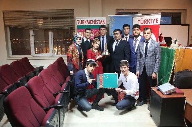Güneş Vakfı Türk Tarih Kurumu Şeref Üyesi Bilal Şimşir’i Ve Türkmen Öğrencileri Ağırladı