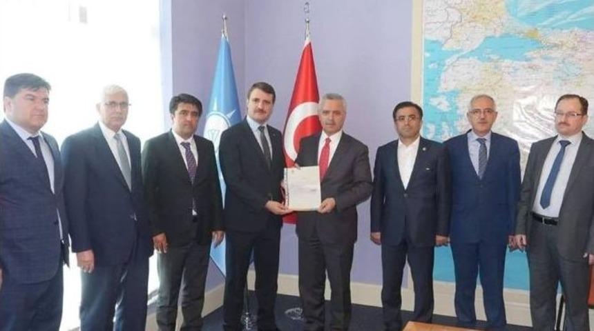 Ak Parti Mersin&rsquo;de İki İl&ccedil;eye Atama
