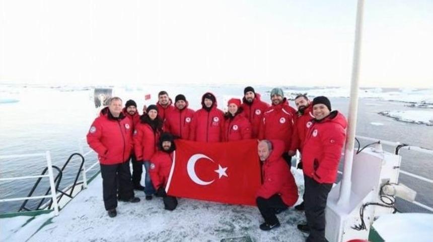 Er&uuml;&rsquo;l&uuml; Bilim İnsanı Antarktika&rsquo;daki Likenlerin İla&ccedil; &Ouml;zelliğini Araştıracak