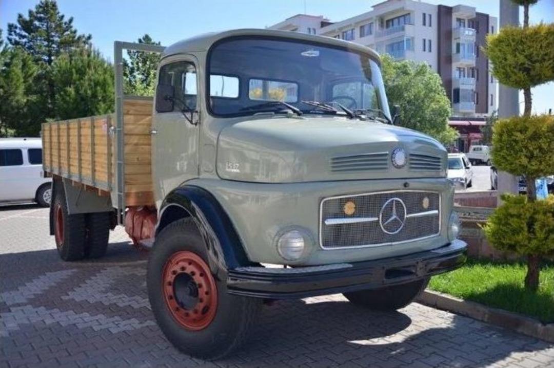 &Ccedil;alışır Vaziyetteki Emektar Kamyon Parkta Sergilenecek