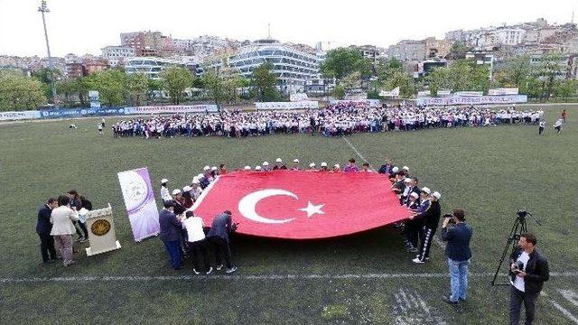 2 Bin Çocuğun Oluşturduğu Dev Türkiye Haritası Havadan Böyle Görüntülendi