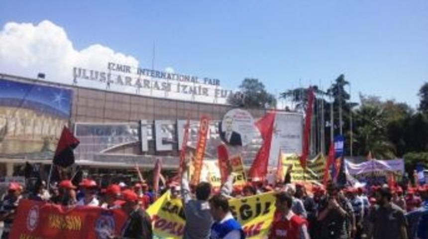 İzmir&rsquo;deki Siyasi Partiler 1 Mayıs&rsquo;ta Alanlarda Olacak