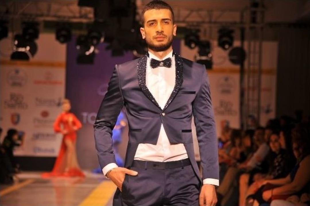 G&ouml;rme Engelliler Yararına Defile Ve Konser