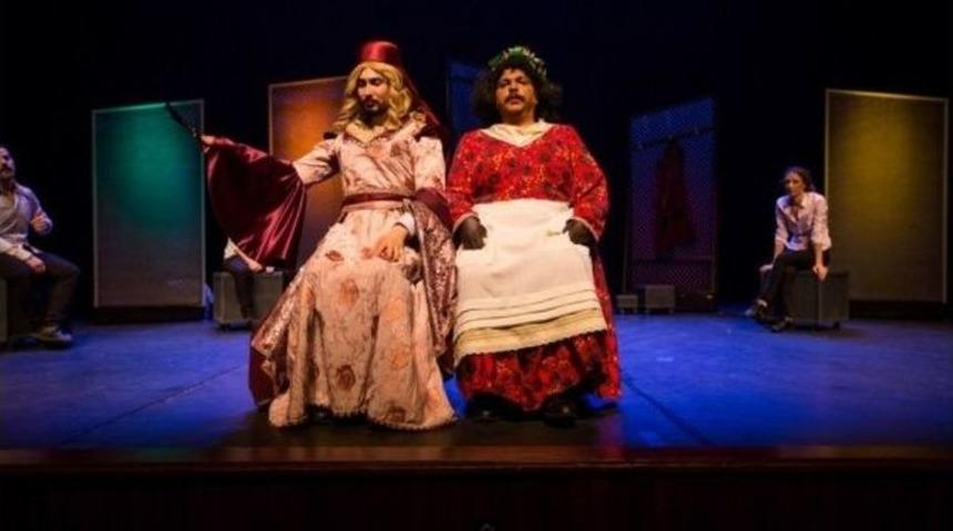 Afa&rsquo;da &lsquo;memurin Faslı&rsquo; İzleyiciyle Buluştu