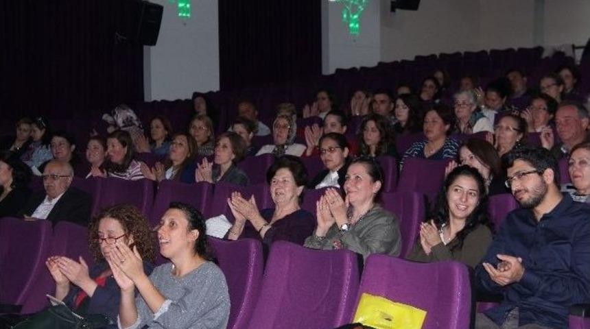 Bergama&rsquo;da Mest Eden T&uuml;rk&uuml; Gecesi