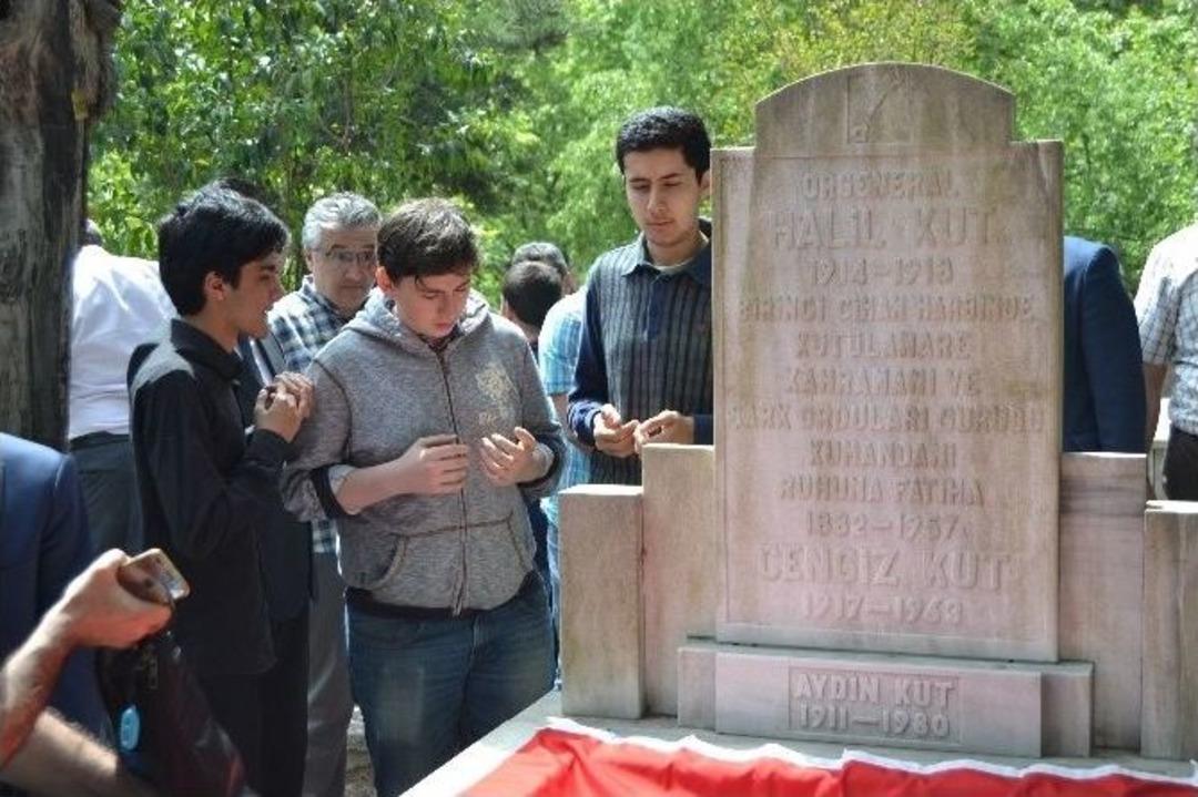 Kut&rsquo;&uuml;l Amare Komutanı Halil Kut Paşa Mezarı Başında Anıldı