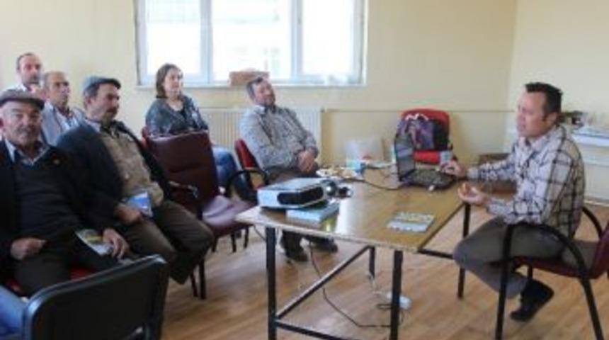 Beylikovalı &Ccedil;ift&ccedil;iler "sertifikalı Tohum" Hakkında Bilgilendirildi