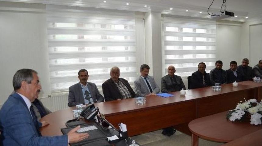 Adilcevaz&rsquo;da &Ccedil;ift&ccedil;ilerin Su Sorunu G&ouml;r&uuml;ş&uuml;ld&uuml;