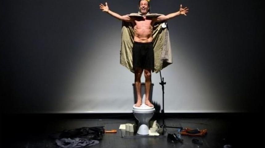 Nil&uuml;fer Tiyatro Festivali&rsquo;nde Oyunları 17 Bin 500 Kişi İzledi