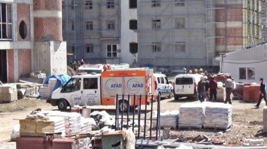 Kanalizasyon Hattında G&ouml;&ccedil;&uuml;k: 1 Yaralı