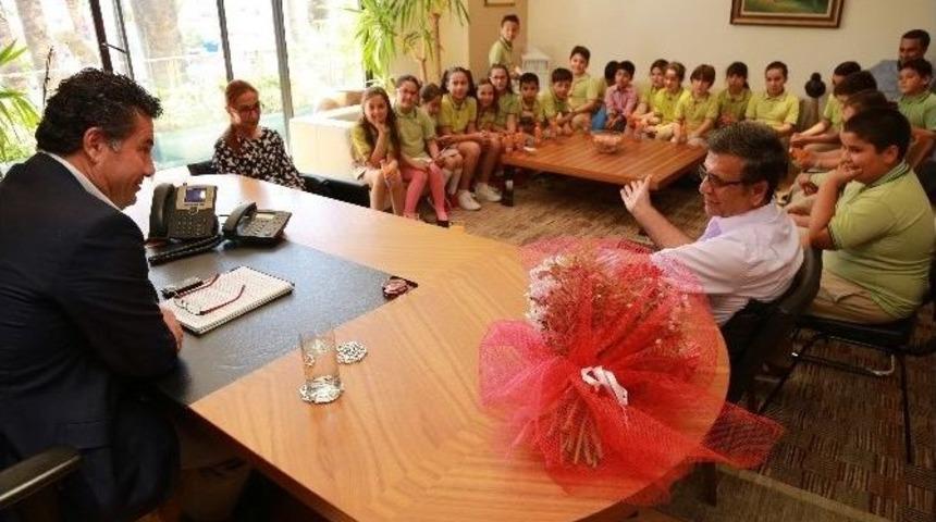 Bodrum&rsquo;da &Ouml;ğrenciler, Yerel Y&ouml;netimi Başkandan &Ouml;ğrendi