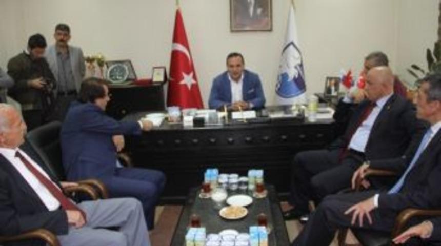 Milletvekillerinden Bb Erzurum Spor’a Ziyaret