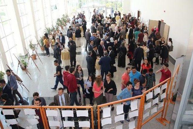 2’inci Uluslararası Ortadoğu Konferansları Üniversitede Düzenlendi