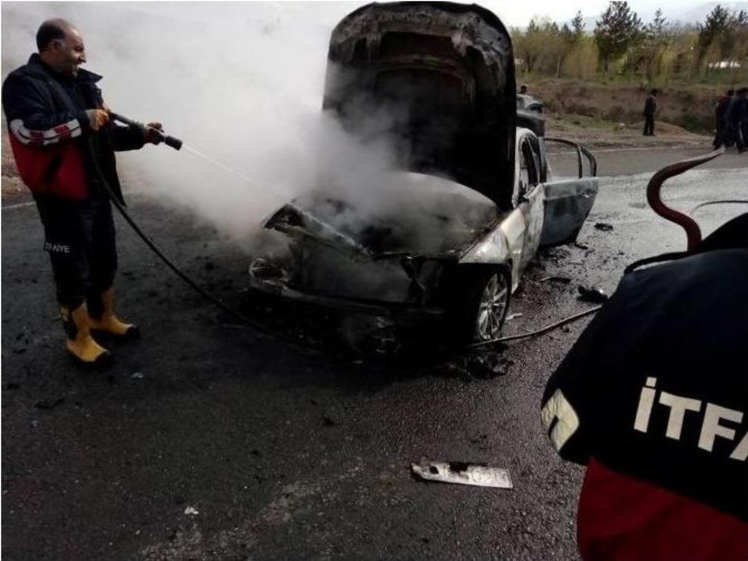 Ağrı&rsquo;da Ara&ccedil; Yangını