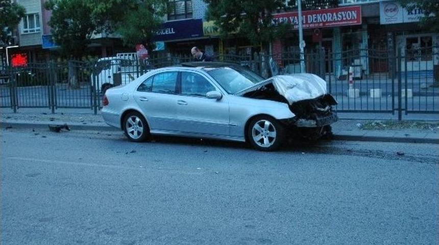Başkent&rsquo;te Trafik Kazası: 2 Yaralı