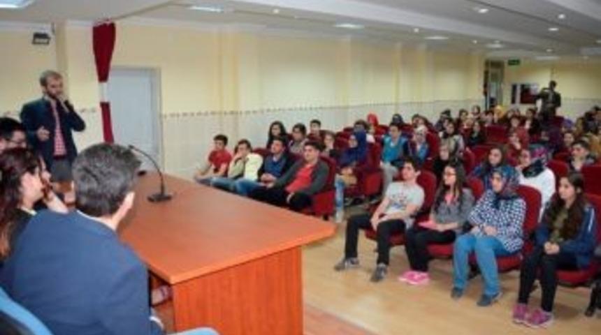 &Ouml;ğrencilere Mesleklerini Anlattılar