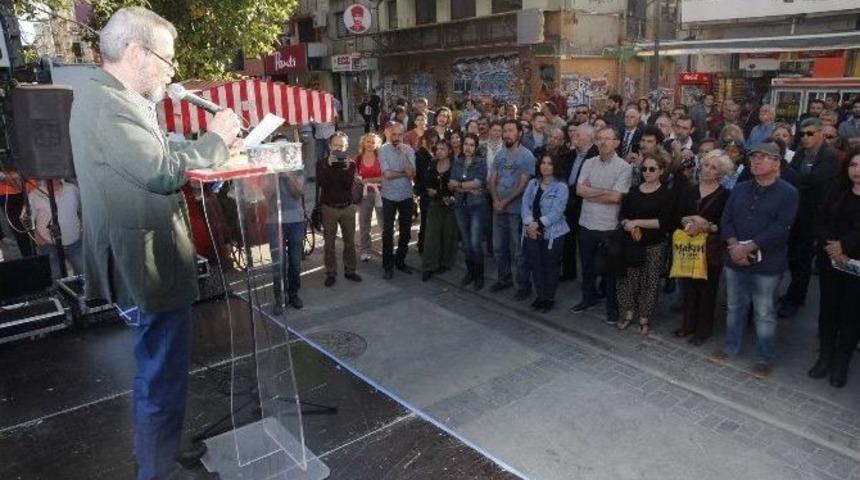 Şiirler Bu Kez Alsancak’ta Okundu