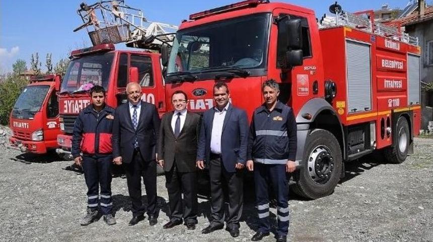 &Uuml;z&uuml;ml&uuml; Belediyesine Yeni İtfaiye Aracı