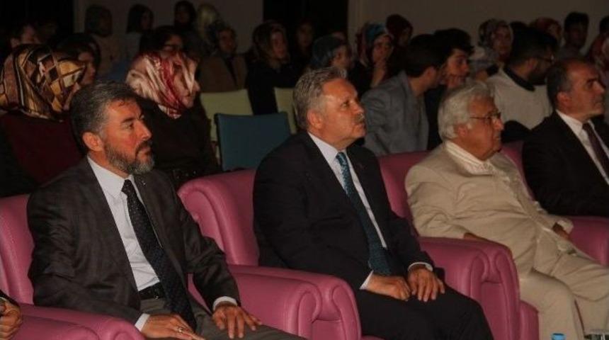 Erzincan Gen&ccedil;lik Meclisinden Konferans