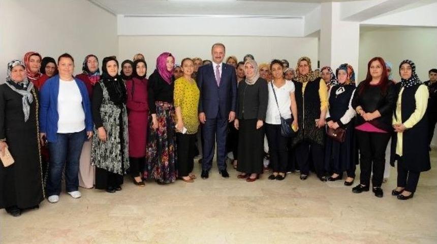 Aile Akademisi Bu Yılın Son Mezunlarını Verdi