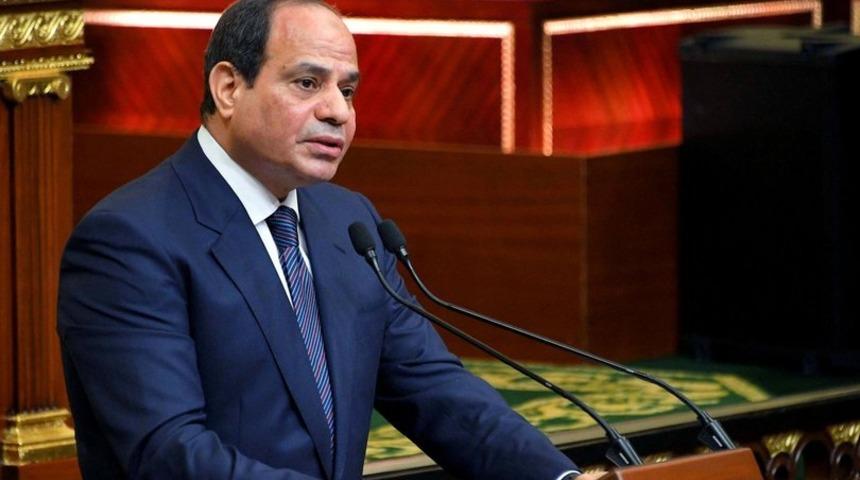 Sisi onayladı! 5 binden fazla takipçisi olanlara kötü haber