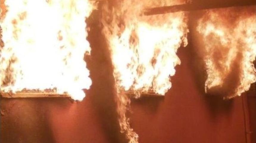 Ortaca&rsquo;da Verici İstasyonunda Yangın