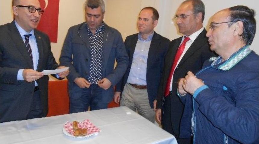 Mhp&rsquo;li Y&ouml;nter, Eskişehir&rsquo;deki Emirdağlılar Vakfına Onursal &Uuml;ye Oldu