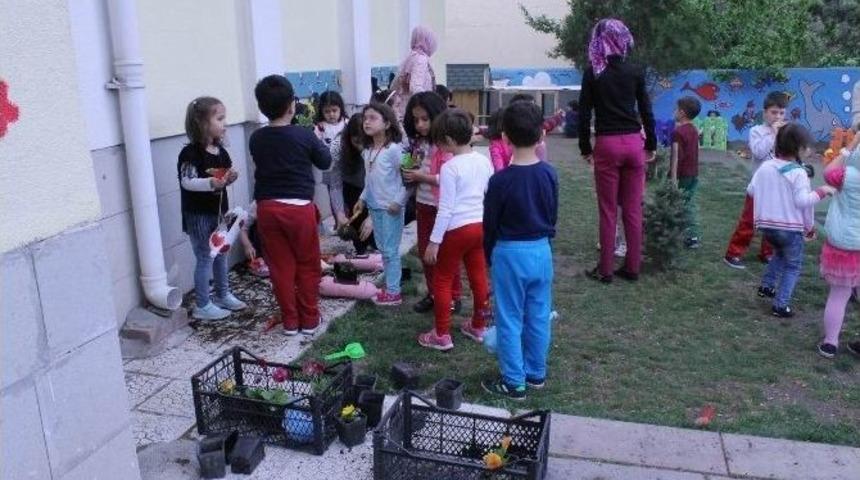 Atıklar Ana Sınıfı &Ouml;ğrencilerine Oyuncak Oldu