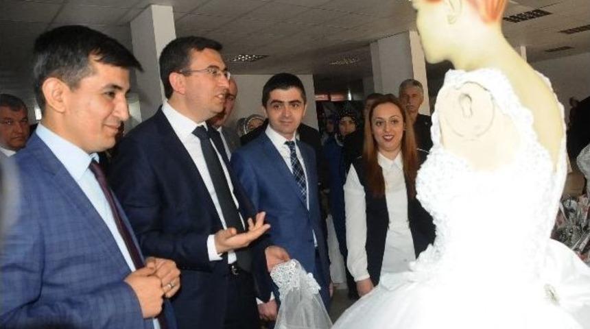 Saltukova&rsquo;da Dikiş-nakış Sergisi Yapıldı