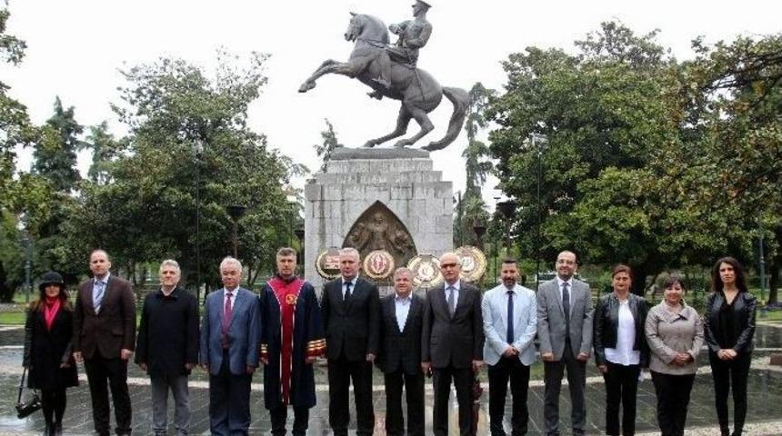 D&uuml;nya Veteriner Hekimler G&uuml;n&uuml; T&ouml;reni