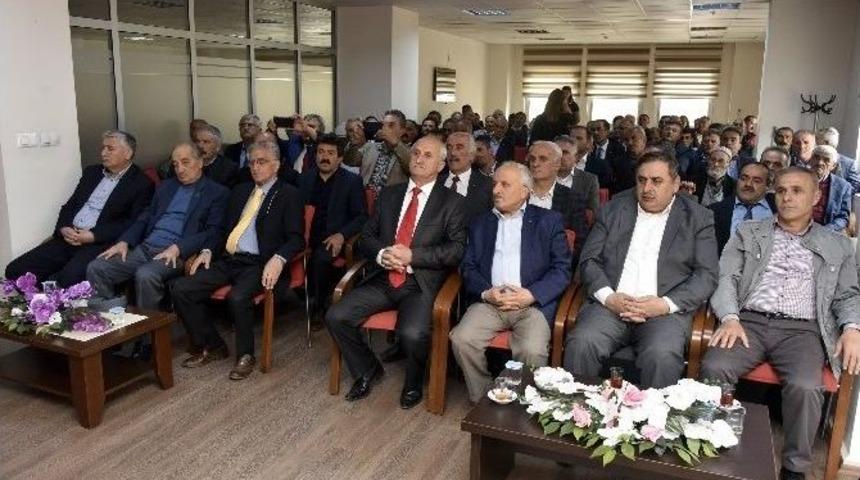 G&uuml;m&uuml;şhane Muhtarları Kongreye Gitti