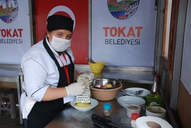 Tokat’ta Geleceğin Aşçıları Yarışıyor