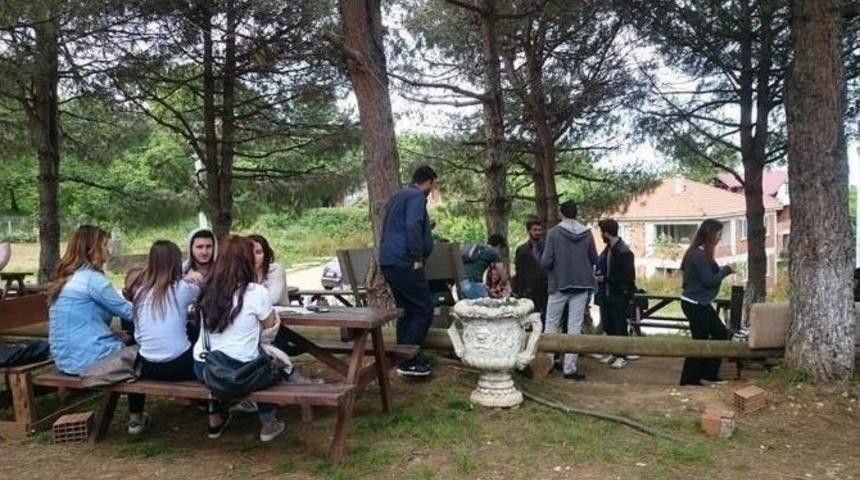 D&uuml;zce &Uuml;niversitesi Medya Topluluğu &Ouml;ğrencileri &ldquo;okuğunuz Şehri Tanıyormusun&rdquo; Projesini Devam Ettiriyor.