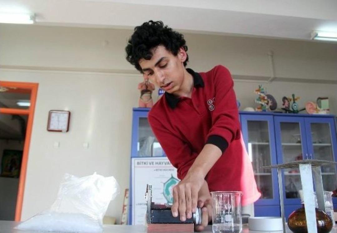 5 Bin Liraya &rsquo;sınıf Mikrotomu&rsquo; Yaptı