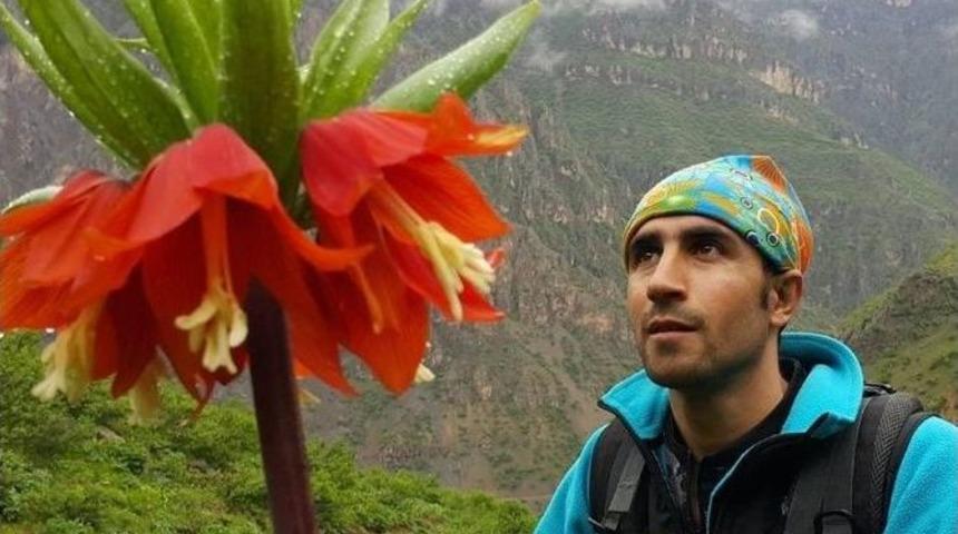 D&uuml;nyanın En Nadide &Ccedil;i&ccedil;eği Dağlara Renk Kattı