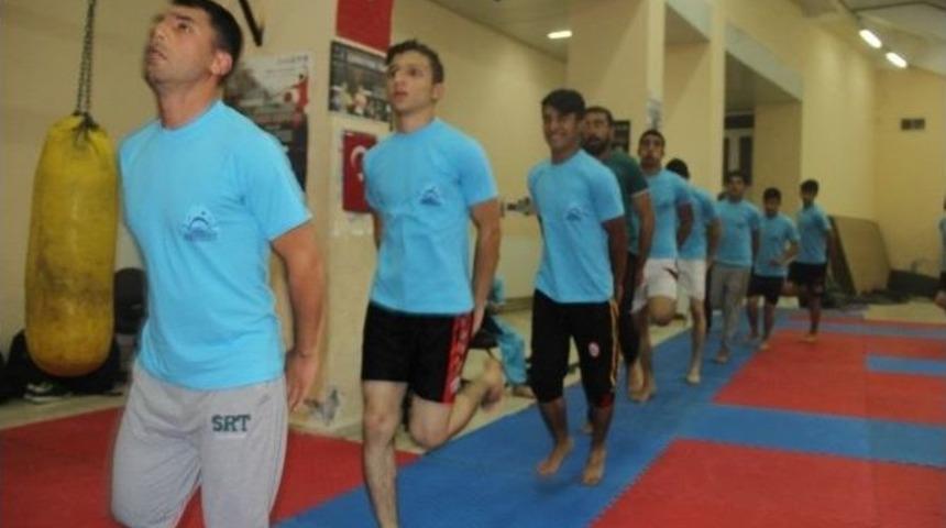 Eyy&uuml;biye Belediyesi Sporcu Yuvası Oldu