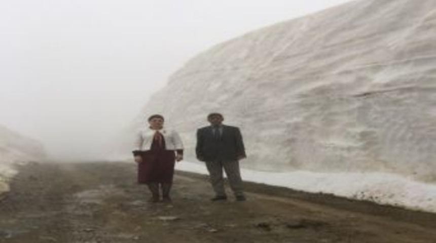 Batı’da Bahar, Doğu’da Kar Çalışması