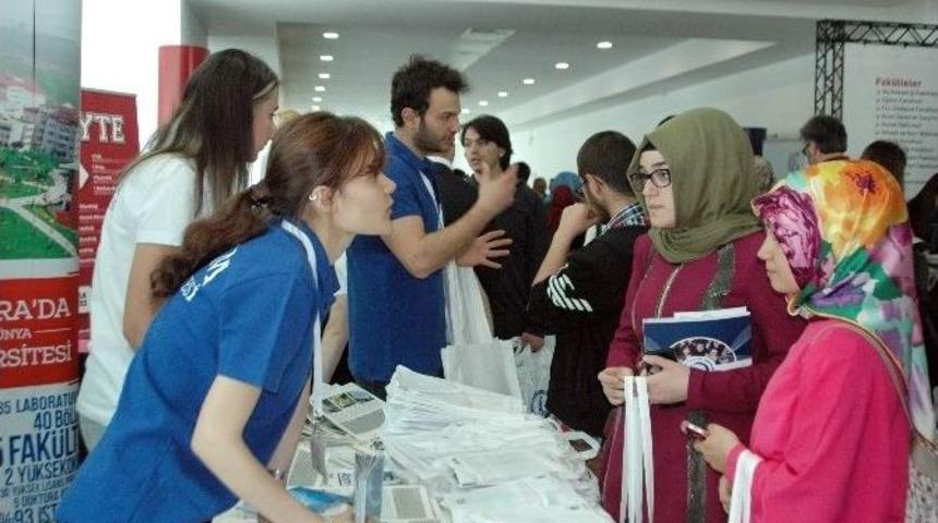 3’üncüsü Düzenlenen Üniversite Ve Meslek Tanıtım Günü Başladı