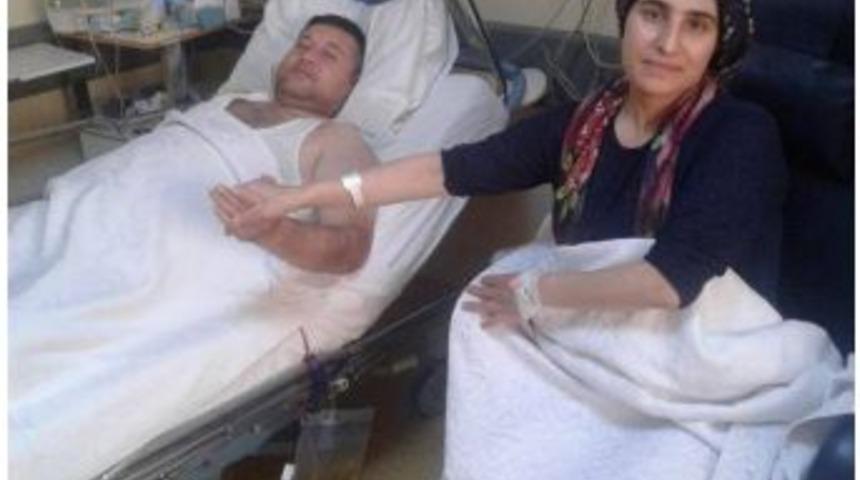 B&ouml;breğini Eşiyle Paylaştı