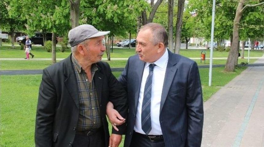 Başkan Yılmaz Vatandaşların Sıkıntılarını Dinledi