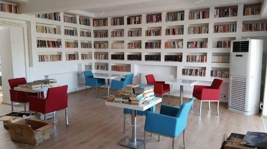 Eruhlu Gen&ccedil;ler İ&ccedil;in "kitap Kafe" A&ccedil;ıldı
