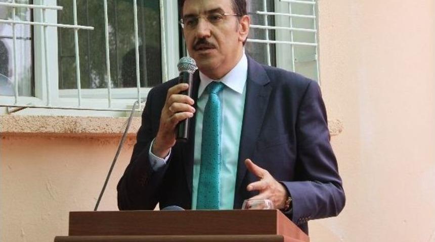 Bakan T&uuml;fenkci: "vizeler Haziran&rsquo;da Kalkacak"