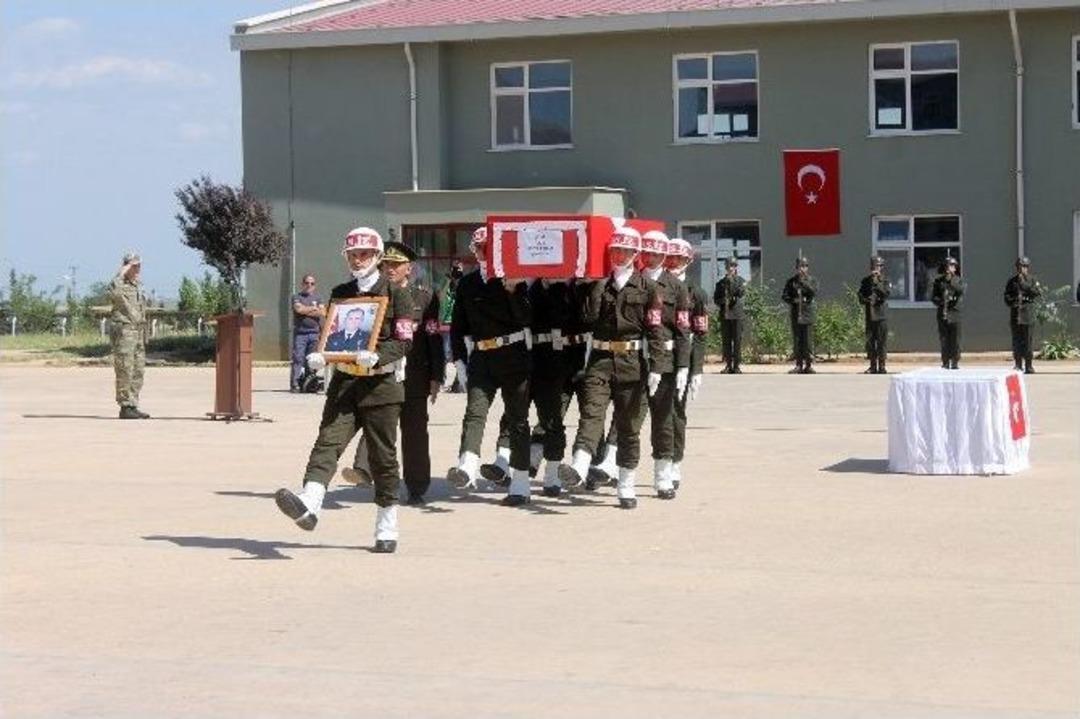Şehit Y&uuml;zbaşı Memleketine Uğurlandı