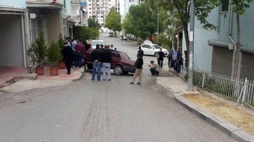 Ehliyetsiz Sürücü Polisten Kaçarken Kaza Yaptı