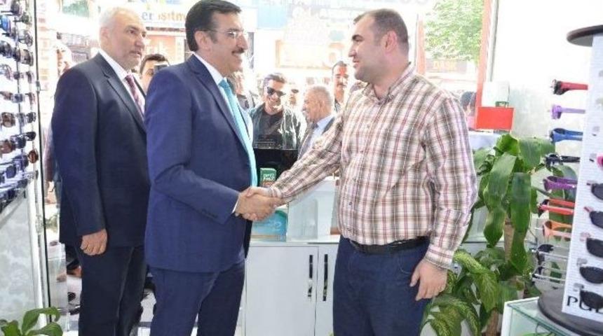 G&uuml;mr&uuml;k Ve Ticaret Bakanı B&uuml;lent T&uuml;fenkci Esnafı Ziyaret Etti