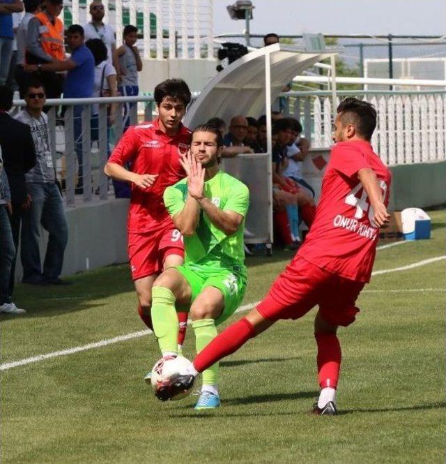 Büyükşehir Belediyespor Ligte Kaldı