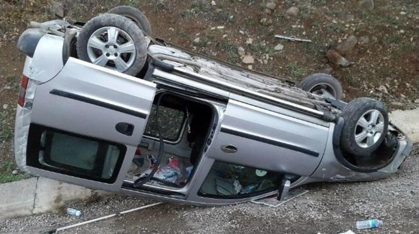 G&uuml;m&uuml;şhane&rsquo;de Kaza: 5 Yaralı