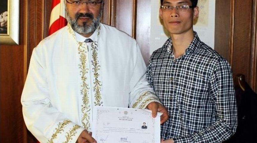 (&ouml;zel Haber) Vietnamlı Ateist Gen&ccedil; Bursa&rsquo;da M&uuml;sl&uuml;man Oldu