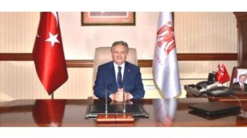 Vali Kahraman&rsquo;ın 1 Mayıs Emek Ve Dayanışma G&uuml;n&uuml; Mesajı