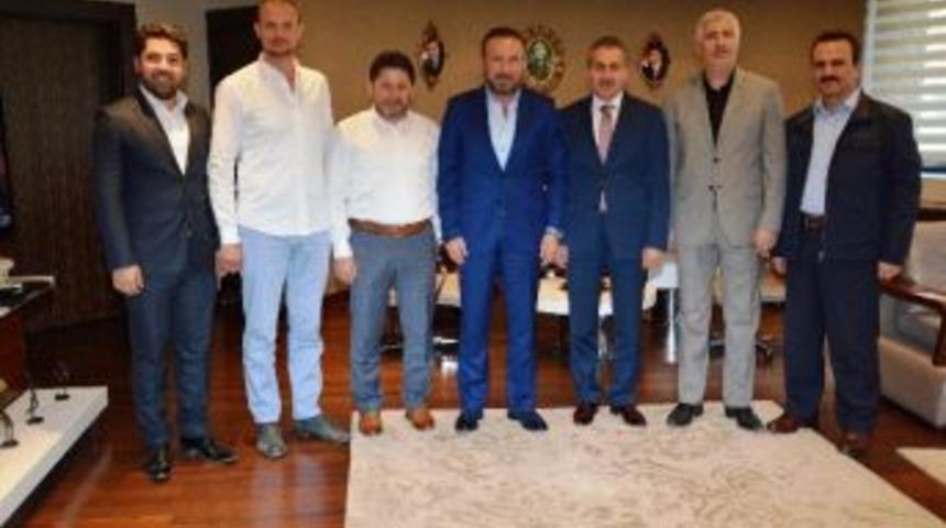 Başkan Doğan, M&uuml;teahhitleri Konuk Etti